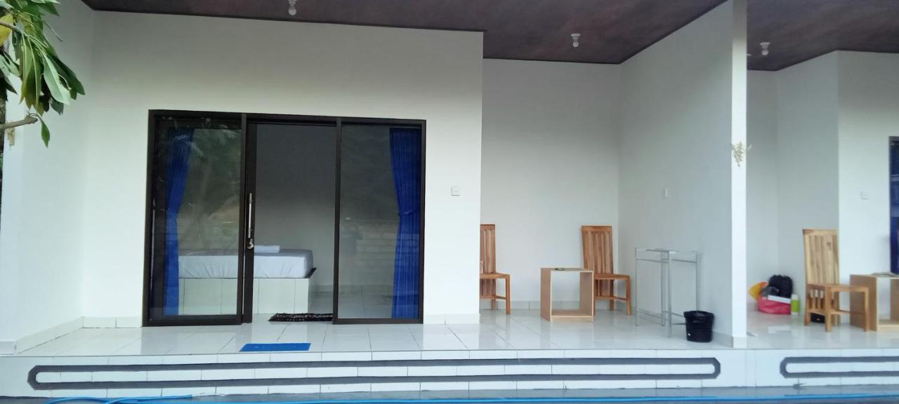 Giri Homestay Амед Экстерьер фото