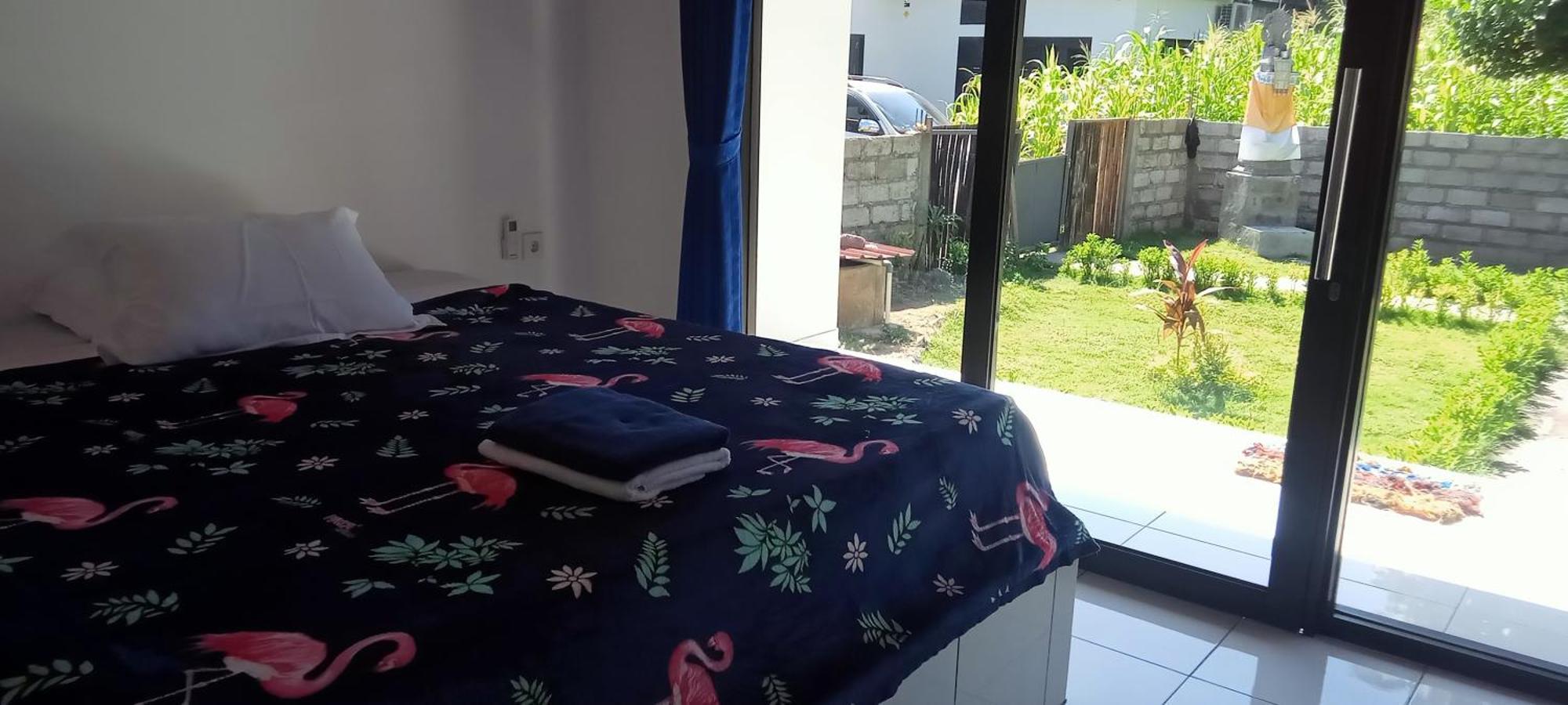 Giri Homestay Амед Экстерьер фото